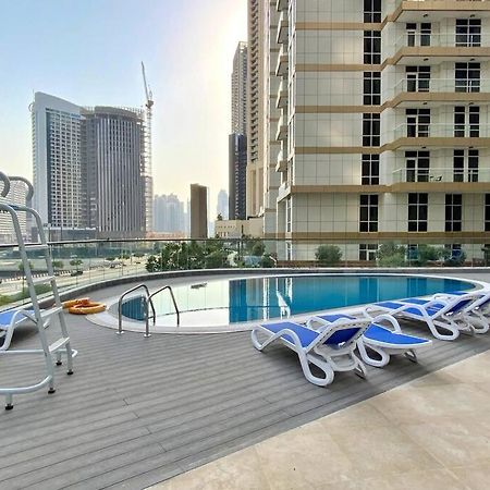 Vvk Holiday Homes, Dunya Tower Dubái Exterior foto