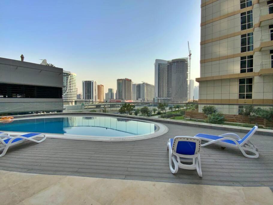 Vvk Holiday Homes, Dunya Tower Dubái Exterior foto